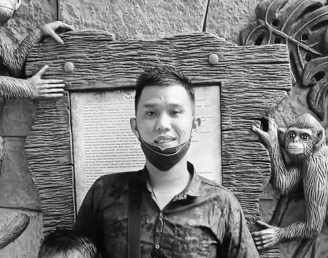 ​（全国版）军人卡车坠山致1死6伤 遇难者母亲忆最后拥抱痛彻心扉