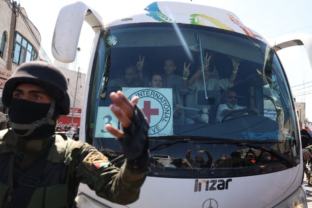 “ 新生”:巴勒斯坦获释囚犯重投亲人怀抱