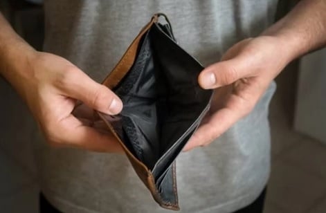 “1人RM1帮我还卡债” 网民公开募款挨轰：“不努力只想赖别人”