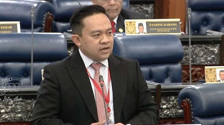 “他应先反思过往背叛” 顿费沙回击旺赛夫指控