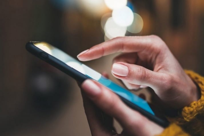 “孩子该学会自己负责!” 医生怒批WhatsApp家长群文化