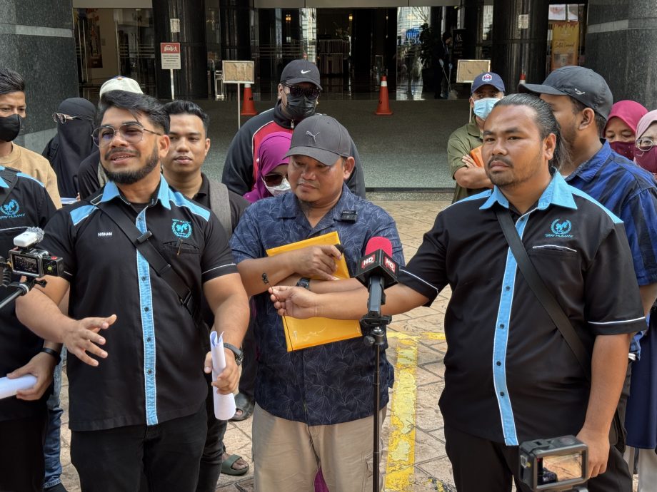 “拿督斯里”推投“解冻百亿海外资产”资计划 投资者吁警加快调查