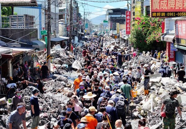 “铲子超人”救灾后病倒 义工患横纹肌溶解症送院急救