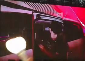 《嘉年华》巡演上海收官　周杰伦突折返现场“加班”