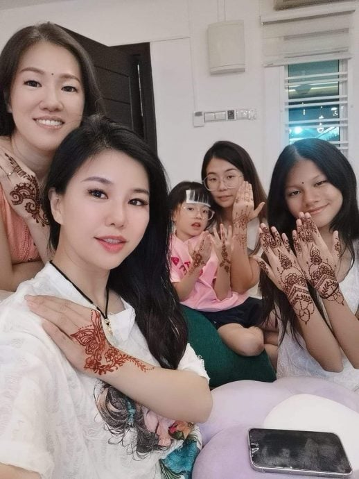 《我们》爱在四语之间:刘兰仙与拿肯达仁的共融人生