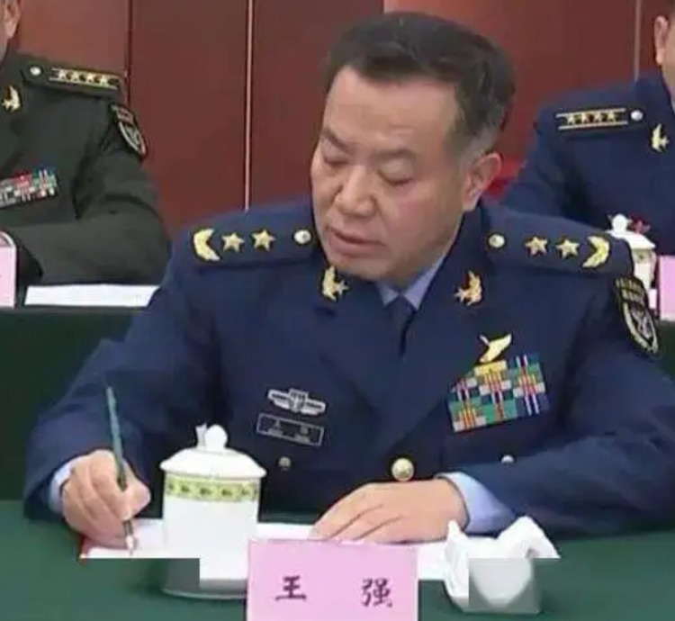 《日经》点名这些将领 四中全会或被正式“处理”