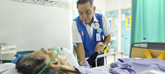 【人生第二春／01】退休是一场重生，投身志工无私付出，活出幸福后半生──义工‧莫泽文