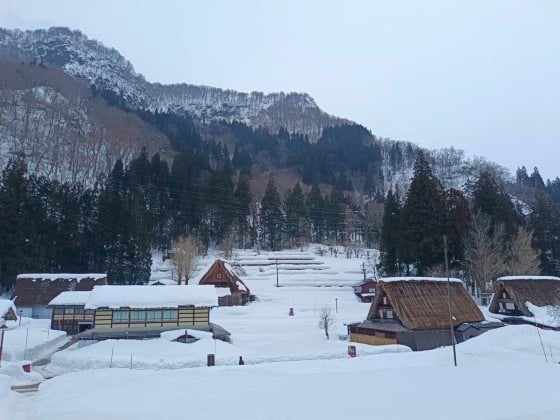 【日本】冬季里的合掌村──白色的世外桃源