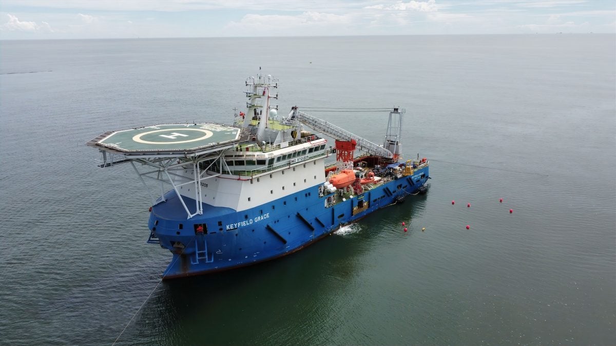 【焦点】（10月8日）住宿工作船：海上平台的守护者（1/2）