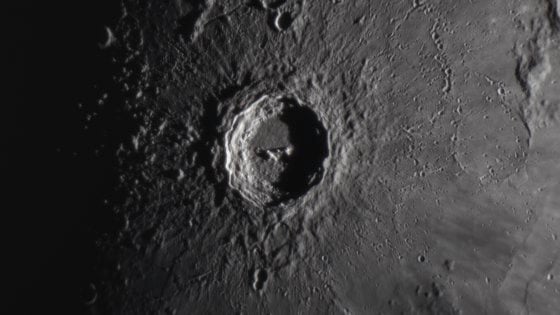 【追月逐影/01】追逐谜一样的月亮,我们看着的是否同一个月亮?