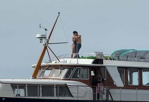 与加前总理游艇拥吻 凯蒂佩莉坐实绯闻？