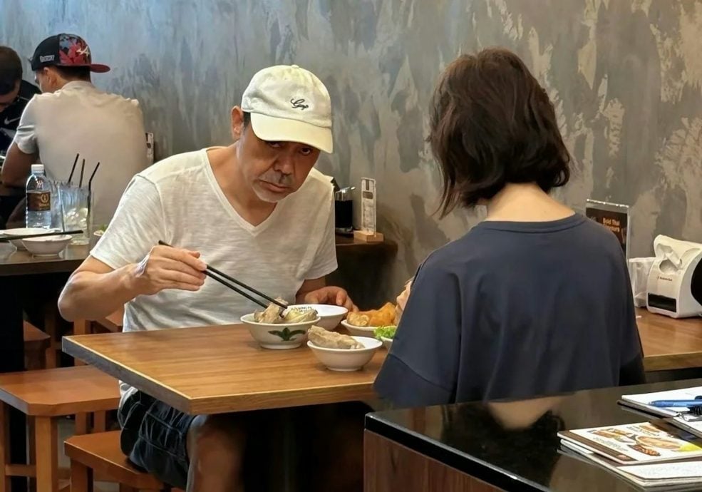 与郭蔼明游泰被捕获 刘青云遭偷拍目露凶光