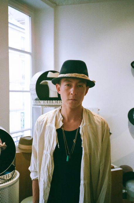 与酒店员工爆冲突 陈冠希怒问：你一直看着我什么意思？