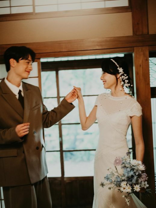 东京拍摄复古婚纱照 刘俊谦蔡思韵低调完婚