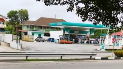 瓜拉吉赖闪电水灾积水消退 油站食店恢复营业