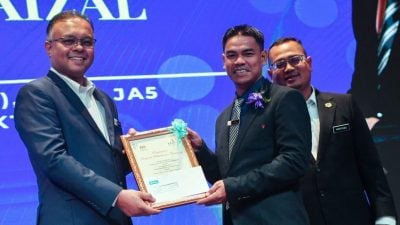 拆丹泰边境非法码头  依山依萨:有效控制走私