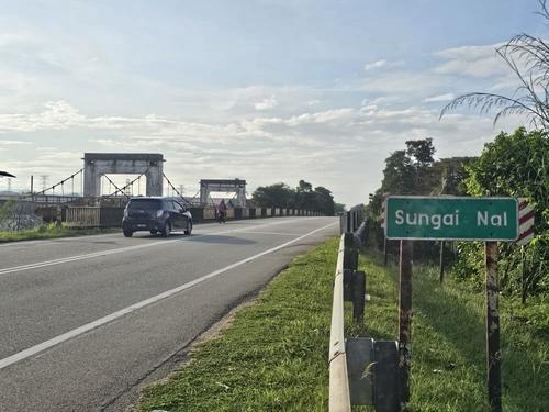 东(已签):丹州政府盼国家遗产局加速对历史悠久的瓜拉吉赖苏丹依斯迈吊桥的修复。