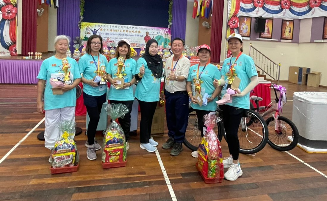 东(已签):瓜拉吉赖捷兔跑步会男女公开测时跑步赛,吸引452人参赛!