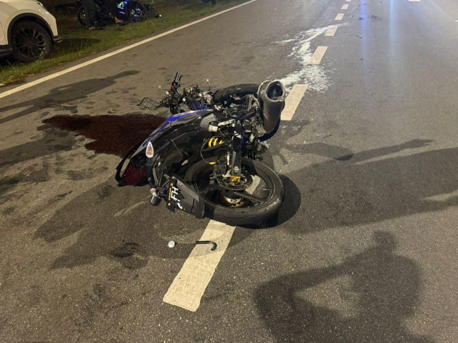 东:已签发:19岁杂货店员工,骑乘摩托车时与一辆多功能休旅车发生碰撞,不幸当场丧生。