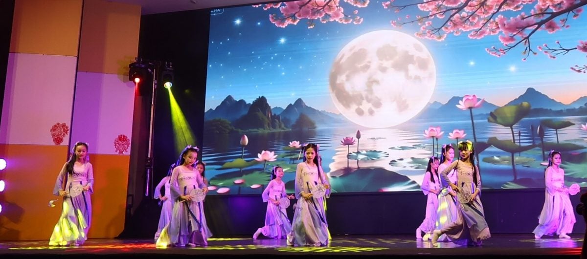 东:已签发:彭州消费人事务与人力资源委员会主席沈春祥指出,政府“不怕做U-Turn政府”,认为政府有勇于承认并修正错误的态度