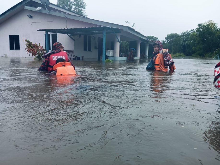 东:登嘉楼水利灌溉局对极端降雨现象及预计将导致土壤饱和的情况表示担忧,认为这两项因素可能成为今年东北季候风期间发生大水灾的主要原因。