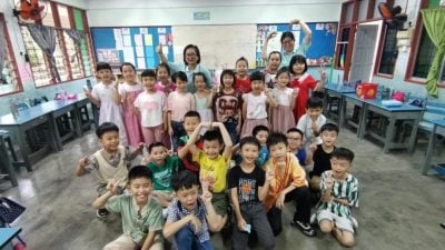 蓝新源：家长校方携手合作  塑造品德伴孩子成长