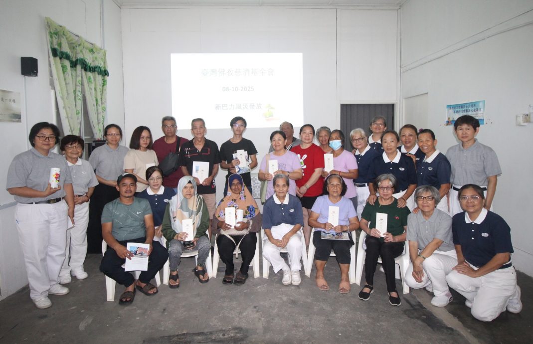 东：（已签发）11户受风灾重创家庭，获慈济发放应急金