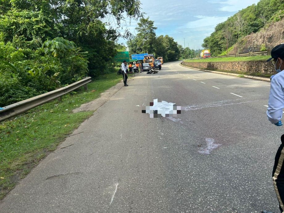 东:(已签发)关丹2其车祸2人死亡