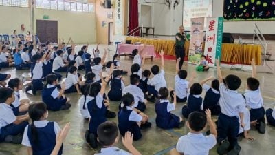 黄丽娟：从新闻学习思考 阅报助汲取课外知识