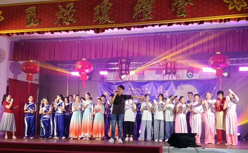 东:(已签发)宗乡青彭亨州分会中秋文化之夜 郑有宏鼓励青年团体及文化组织等申请社会经济拨款 带动新村活力