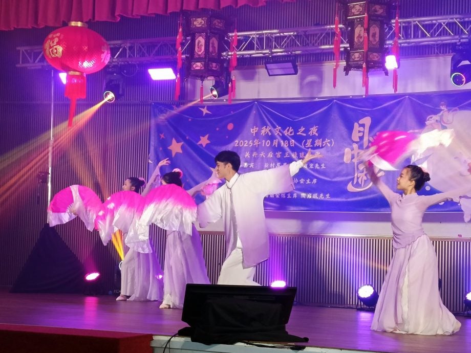 东:(已签发)宗乡青彭亨州分会中秋文化之夜 郑有宏鼓励青年团体及文化组织等申请社会经济拨款 带动新村活力
