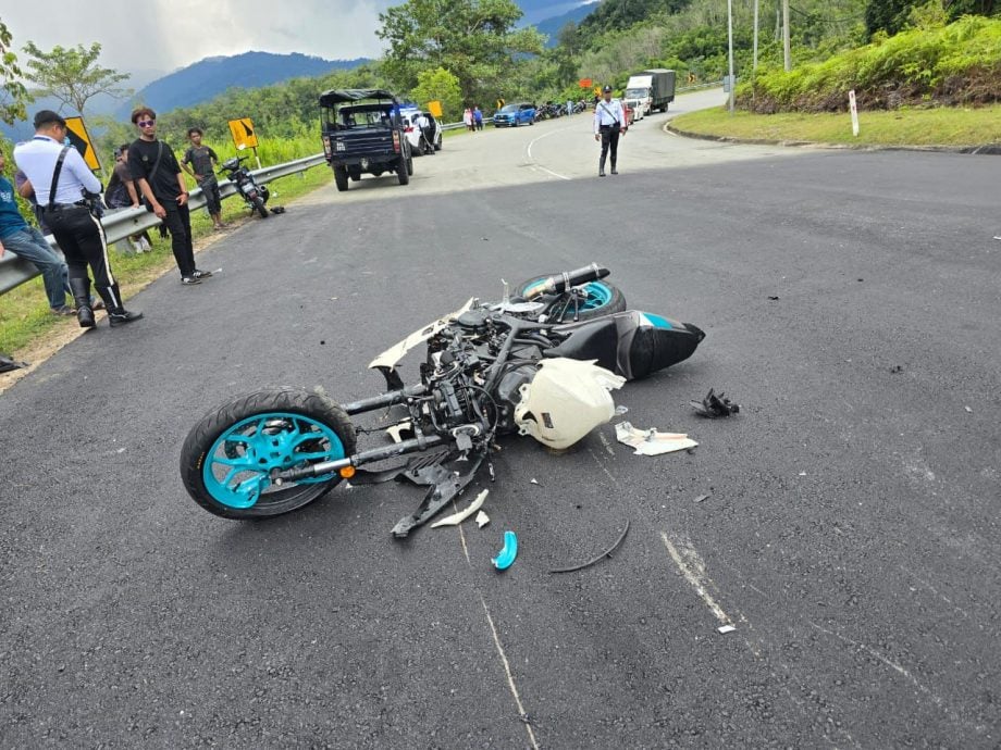 东:(已签发)摩托车与轿车相撞,骑士当场毙命
