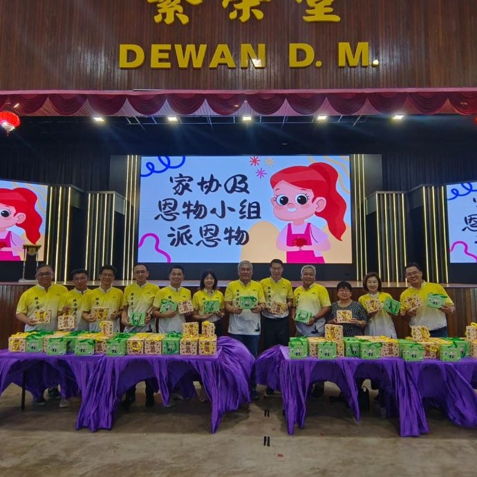 东：（已签发）文德甲中华小学（二）校儿童节