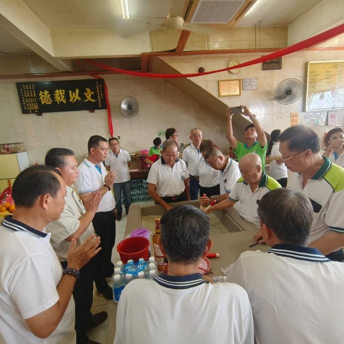 东:(已签发)文德甲德教会济文阁25周年银禧庆典 特柳会鸾开设18盘 全国各地德友参与 场面庄严隆重