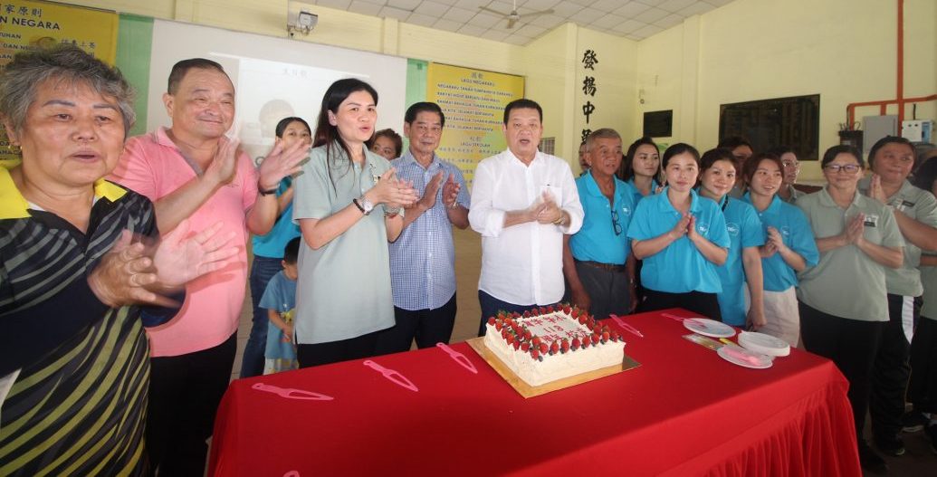 东:(已签发)蔡兆生:推动心理健康教育,建议学校增设辅导机制