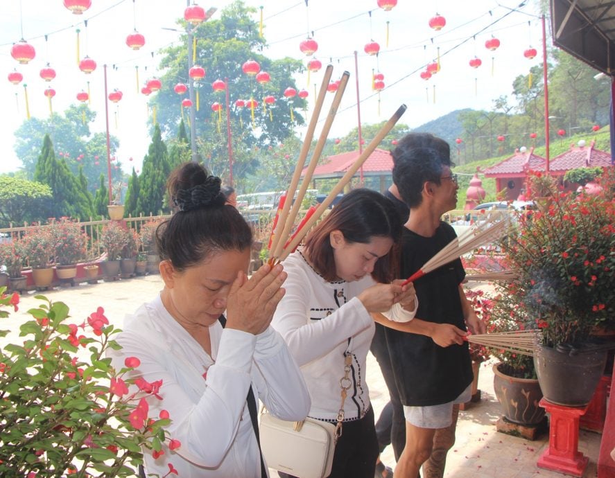 东：（已签发）蔡兆生：法华山观音堂九皇大帝宝诞，推动地方旅游重要品牌