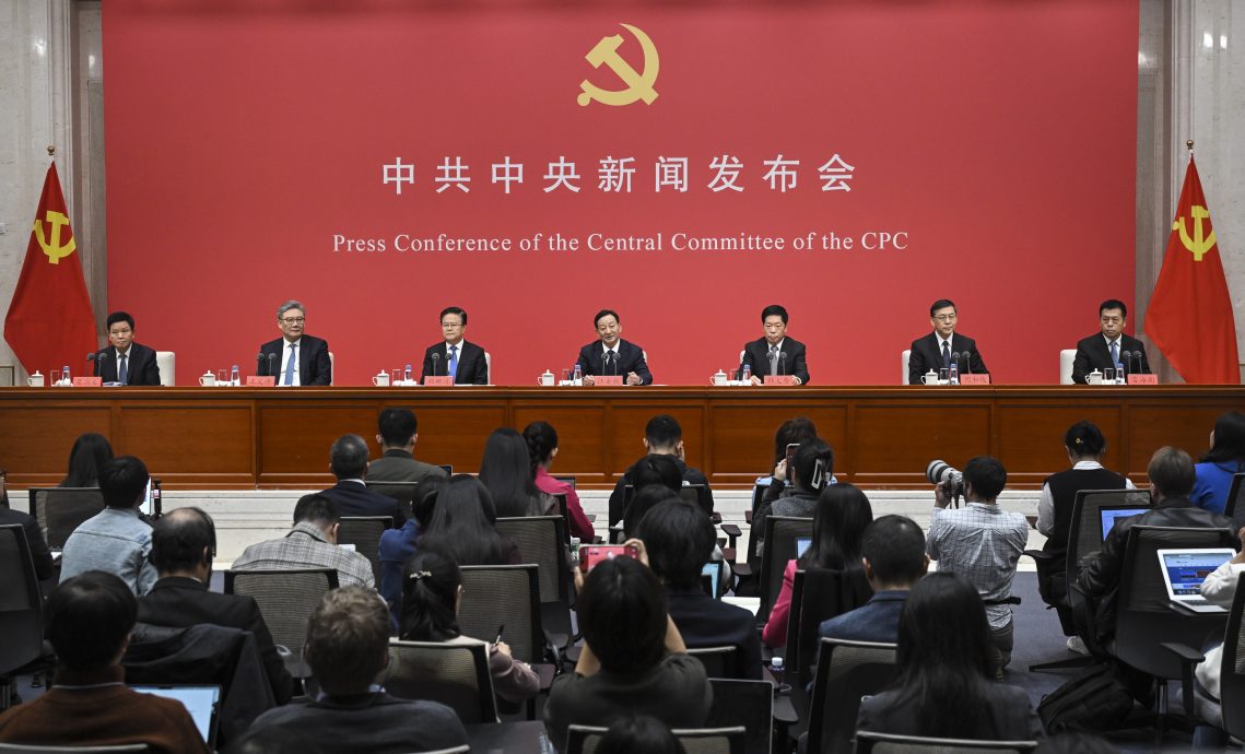 中共中央:未来10年再造一个中国高技术产业