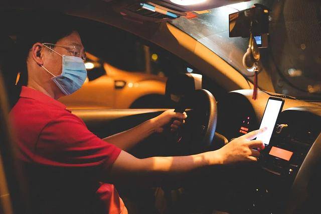 中年就业避风港 70%网约车司机是失业后入行