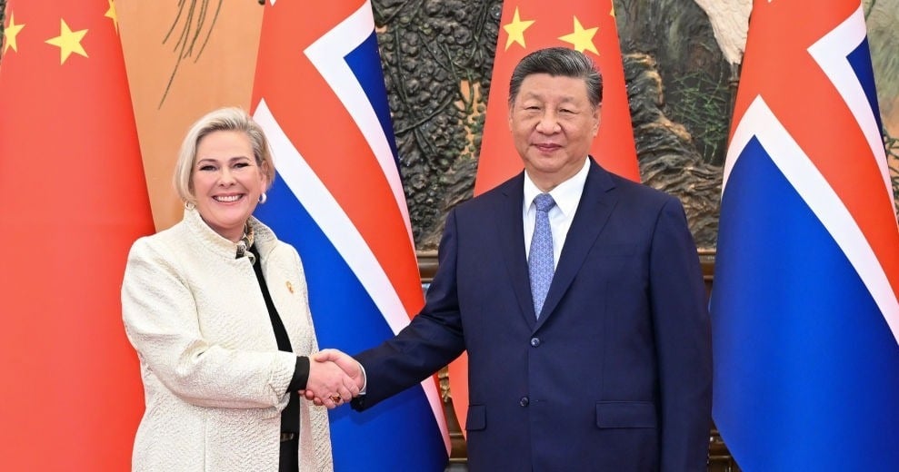 习近平晤冰岛总统　称要深化经贸、地热及医疗等合作