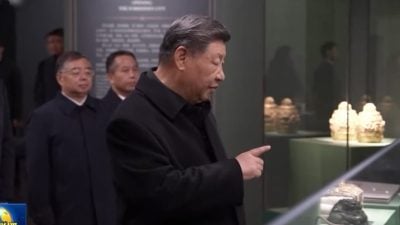 习近平参观故宫百年展 称要发扬传统弘扬民族文化
