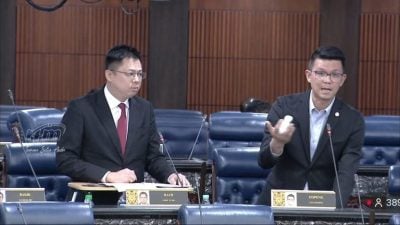 伊党议员称“学校饮酒不体面” 遭火箭蓝眼议员齐炮轰