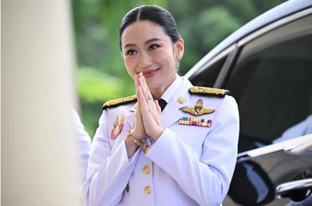 佩通坦据报周三将辞去为泰党党魁职务