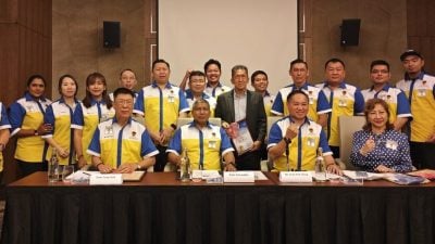 CCPSS改选   再努丁任主席