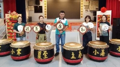 启小百年校庆书法义卖展览已公开让大家参观