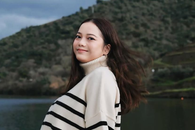 供星洲网:塞车5小时错过飞机!本地星二代后悔“没听妈妈的话”