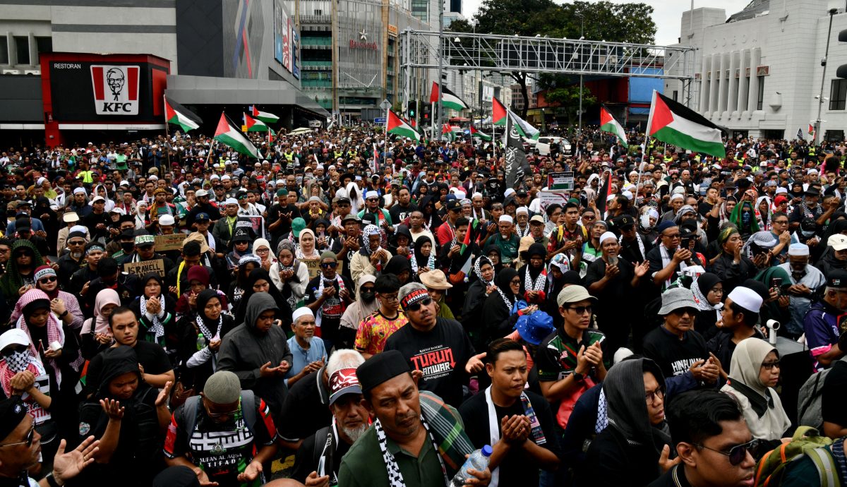 供网//反城新法抗议以色列双集会·警方：约1800人出席 过程和平