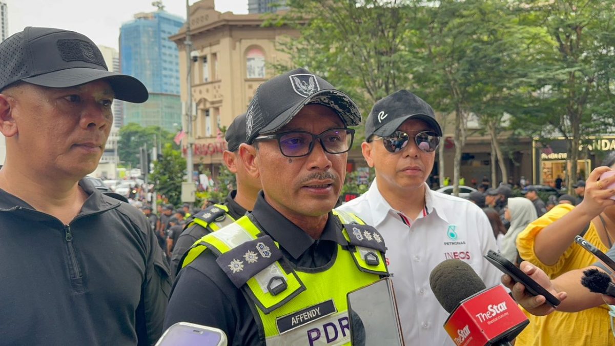 供网//反城新法抗议以色列双集会·警方：约1800人出席 过程和平