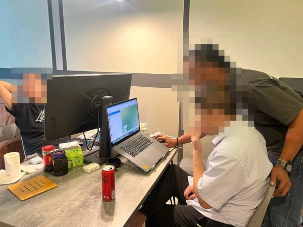 侦破豪宅线上赌博中心 移民局：逮捕11中国人