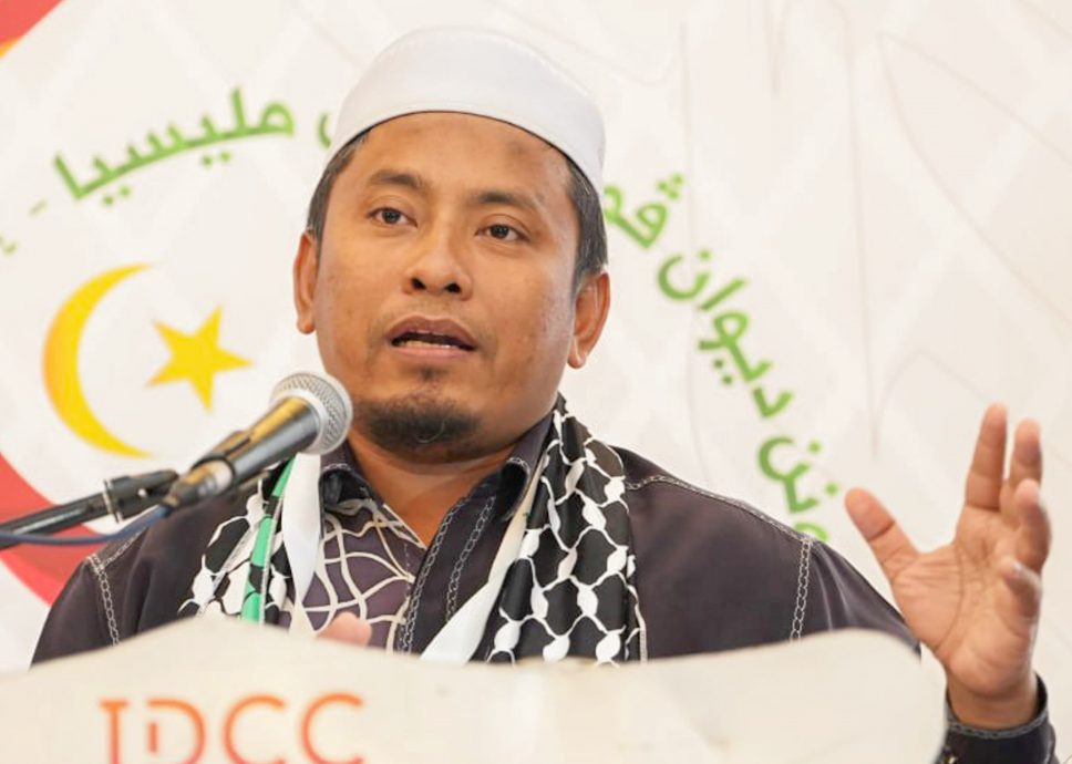 全国:(未签发)伊党宣传主任促对付张庆信