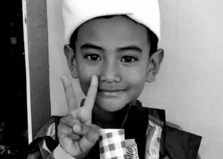 全国：因遭到叔叔以铁锤殴打而重伤的男童，今日下午不幸离世。